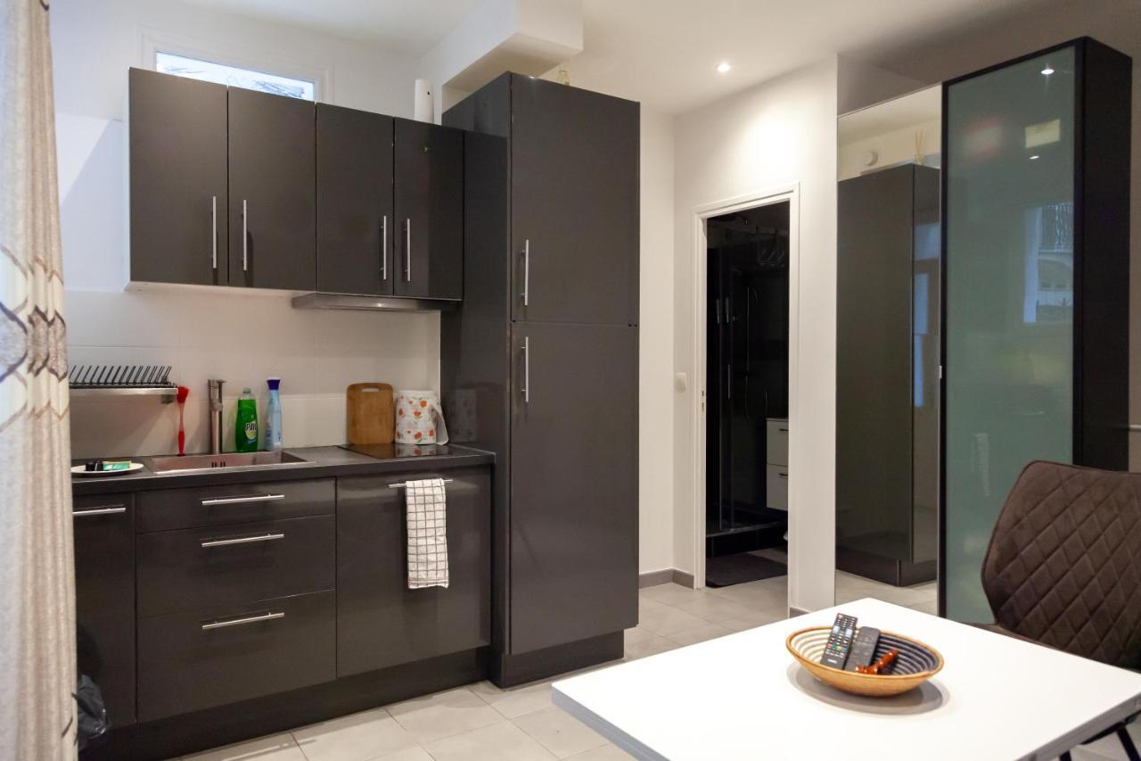 Petit Bijou Dans Le Centre De Paris Apartment Luaran gambar